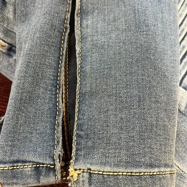 We The Free Split Hem Jeans Woman's Size 25 - Image 6