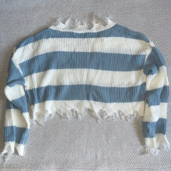 Shein White Blue Stripe Cropped Distressed Sweater Sz Sm - Image 3