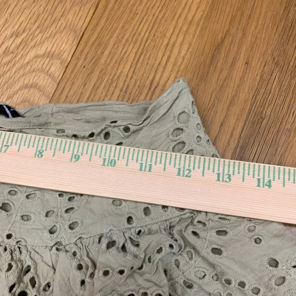 EXPRESS Eyelet Ruffle Mini Skirt Olive Green‎ Womens Size 0 Boho Flounce Tiered - Image 3