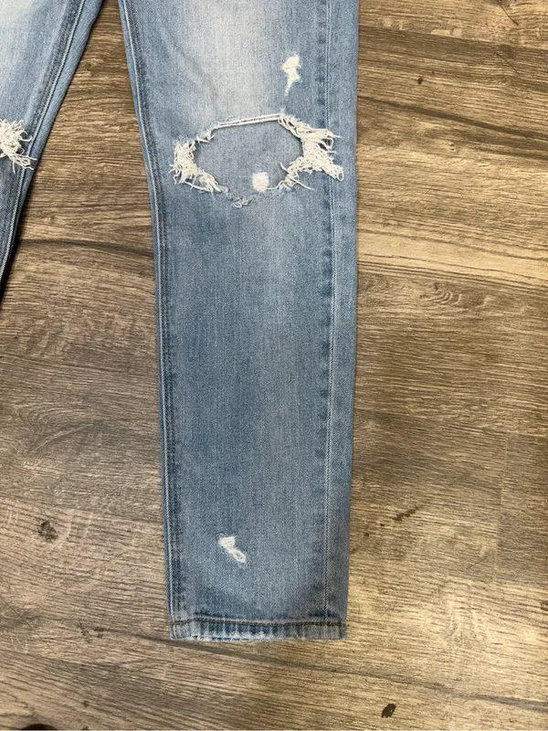 American Eagle Distressed Ripped Jeans Light Wash Size 2 Long - Image 5