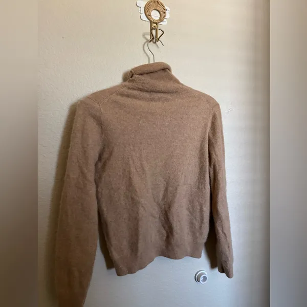 MANGO Cashmere Turtleneck Sweater Size medium in‎ tan - Image 2
