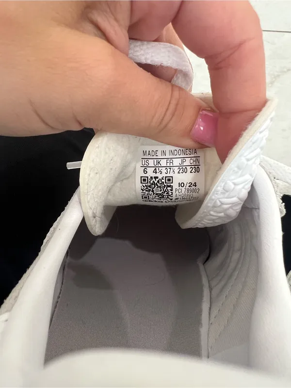 Adidas Grey Two / Cloud White / Core White Gazelle Bold Sneakers Size 6 US $120 - Image 9