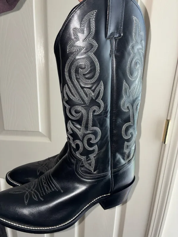 Justin’s Western Cowboy Boots - Image 3