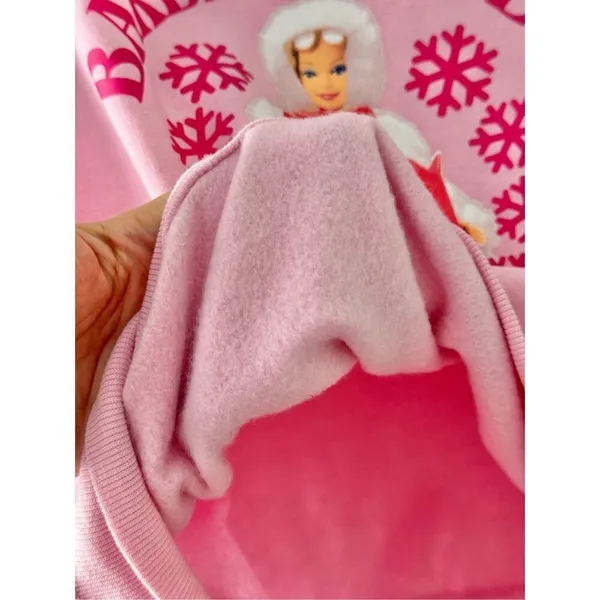 Barbie Sweatshirt Ski Club 1959 Size‎ Large Pink Crewneck Graphic Cropped NEW - Image 8
