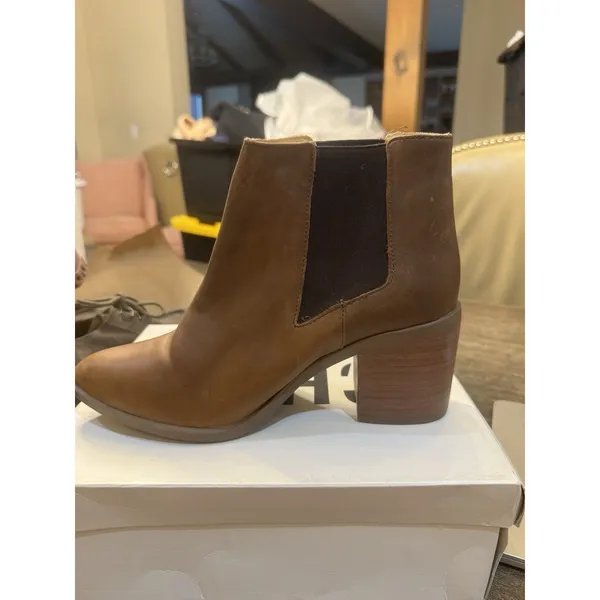 NEW Nisolo‎ Heeled Chelsea Commuter Leather Brown Ankle Boot Size 11 - Image 2
