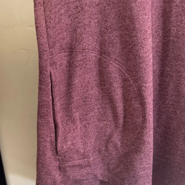Old Navy Women's Maroon Hoodie Sweatshirt - Image 2