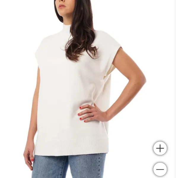 Cyrus Ladies' Sleeveless Tunic Sweater NWT - Image 6