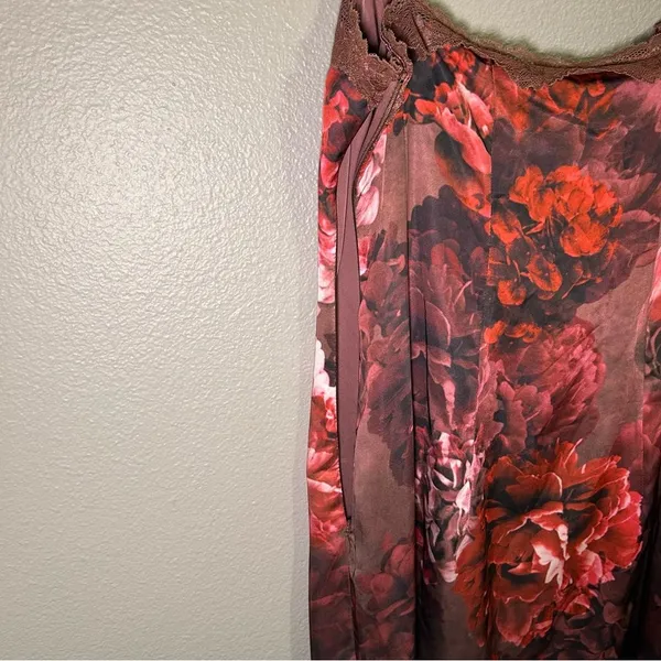 NEW Meshki Floral Lace Up Satin Midi Dress Women’s Size Large - Image 11