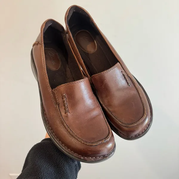 Clarks Artisan Mill Town Leather Loafers‎ in Brown Size 7.5N - Image 2