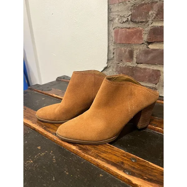 Franco Sarto Denzel Suede Stack Heeled Mules SIZE 7.5 - Image 3
