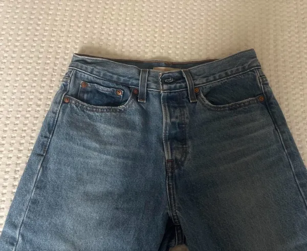 NEW WITH TAGS Levi’s Wedge Jeans in blue, women’s size 27 #wedge #denim mid-high rise so cute - Image 2