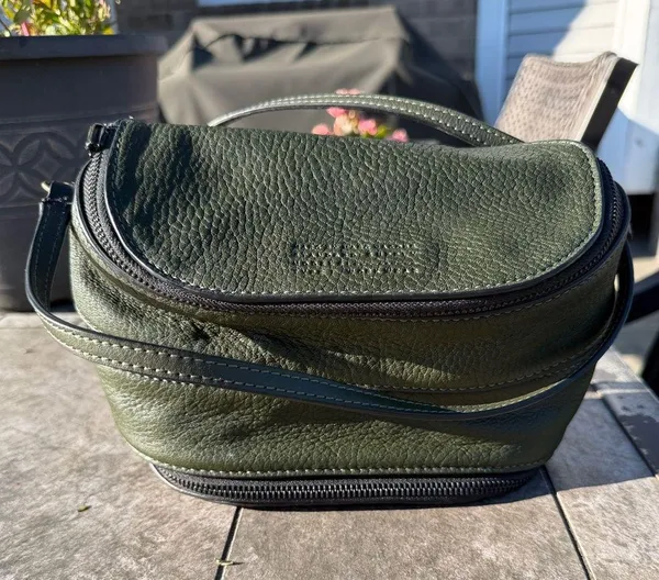 Marc Jacobs REVERSIBLE leather Crossbody / Creme /Hunter Green, GOAT leather - Image 2