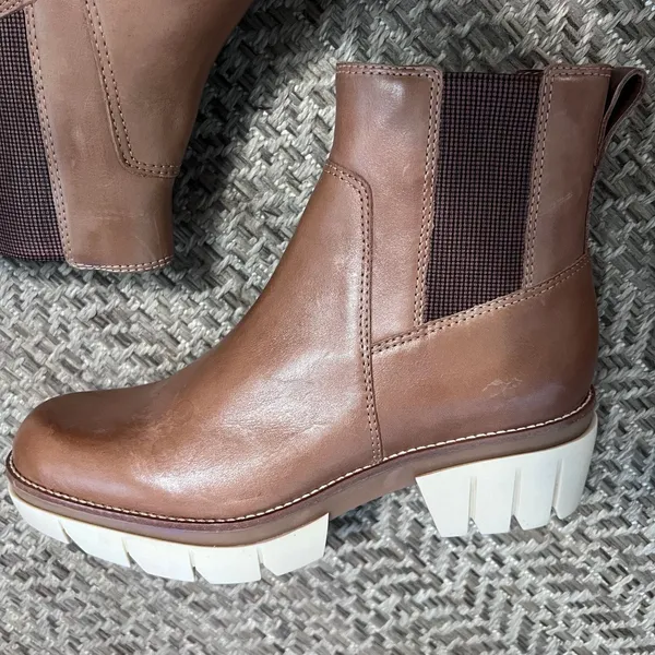 Bernardo Sutton Chelsea Boot Womens Sz 9 - Image 9