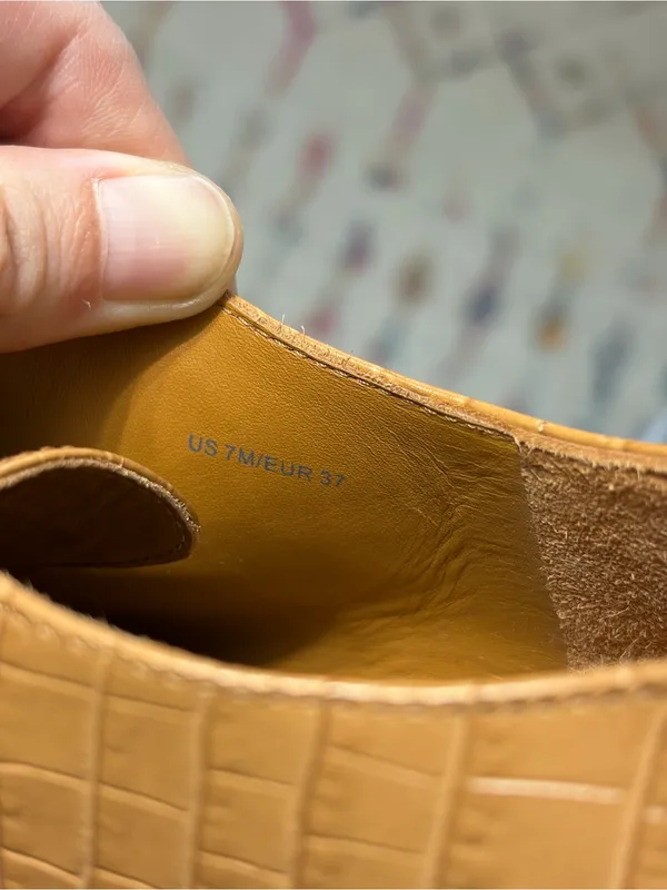 VINCE Like New Camilla Platform Derby Croc Embossed Oxford in Tan - Size 7 - Image 9