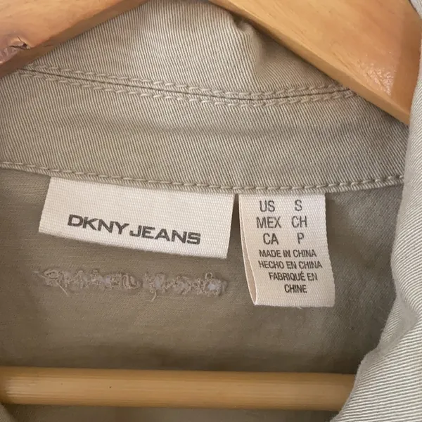 DKNY Jeans Jacket Small Khaki‎ Tan Utility Zip Up Multi Pocket 3/4 Sleeve - Image 6