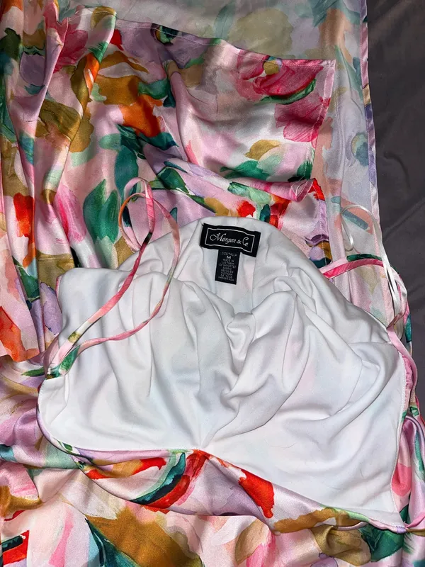 Morgan & Co flowly floral Formal Dress - Image 3