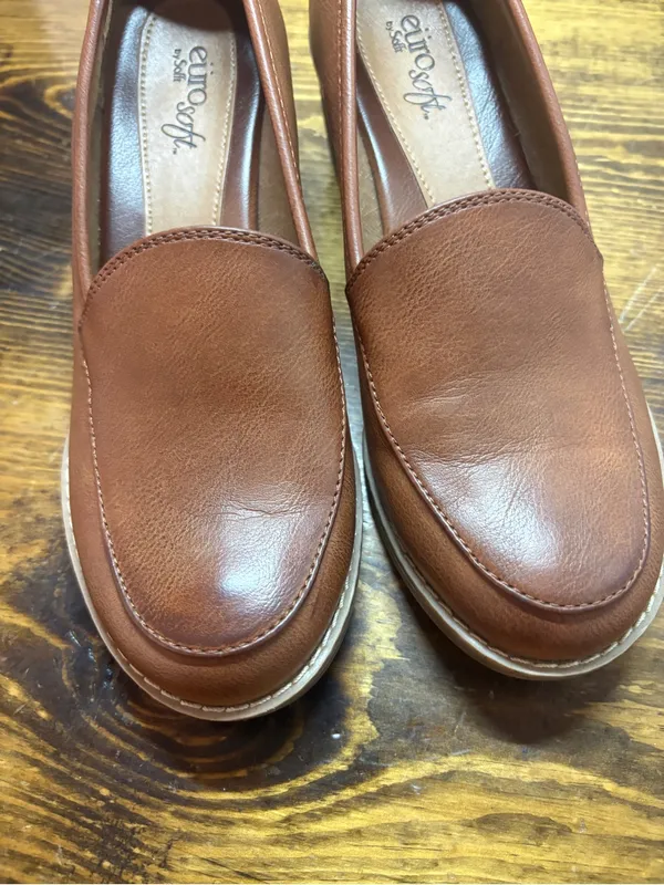 Eurosoft brown heeled loafers size 8 - Image 4