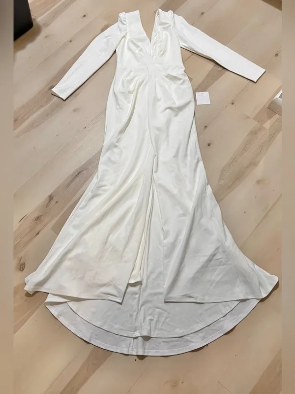 Lulus NWT Medium Stunning White Long Sleeve Mermaid Maxi Wedding Dress Bride - Image 6
