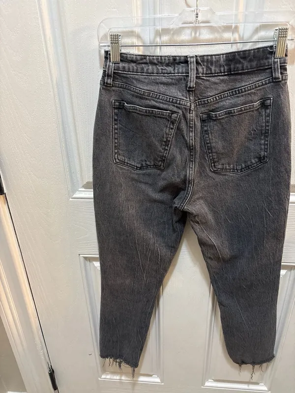 Abercrombie & Fitch The Skinny High Rise Faded Black Raw Hem Jeans Size 26/2s - Image 7