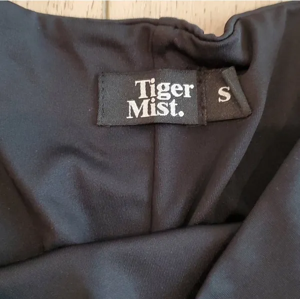 Tiger Mist Black Maxi Skirt With Front Cut - Image 6