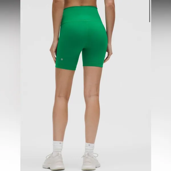 Lululemon Wunder Train HR Shorts 6” size in raceway green - Image 3
