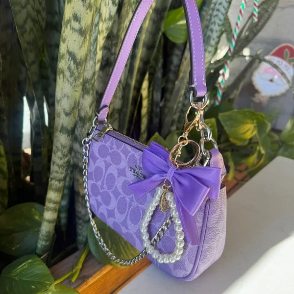 coach Nolita 19 In Signature Canvas cw426 - Image 4