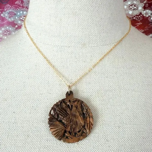 Vintage Hand Carved Wood Bird Pendant Necklace - Image 2