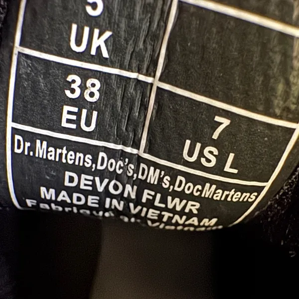 Dr. Martens Women's Devon Flower Buckle Black Leather Platform Boots Size 7 - Image 3