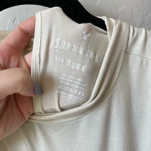 American Eagle Outfitters Cream to Mauve Ombre Sleeveless Tank - Image 4