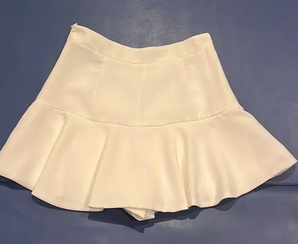 DO+BE White Skirt - Image 2