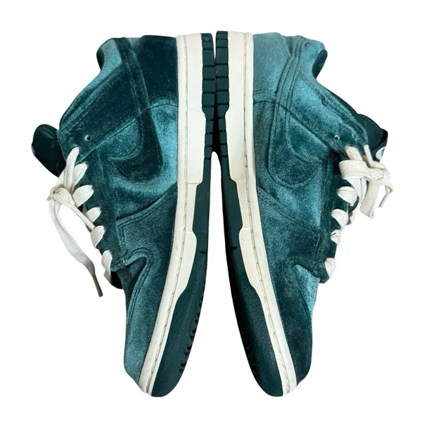 Nike Dunk Low Green Velvet Sneakers Shoes Womens Size US 6 Atomic Teal - Image 4