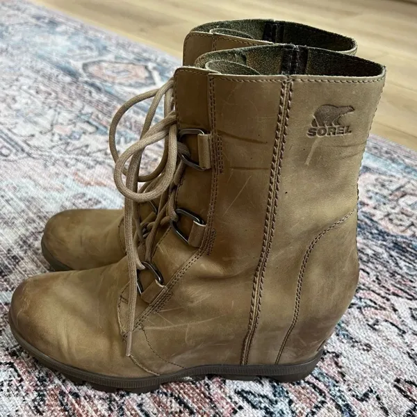 Sorel Joan of Arctic Wedge II Boots in Ash Brown Size 10 NL3018-240 - Image 2
