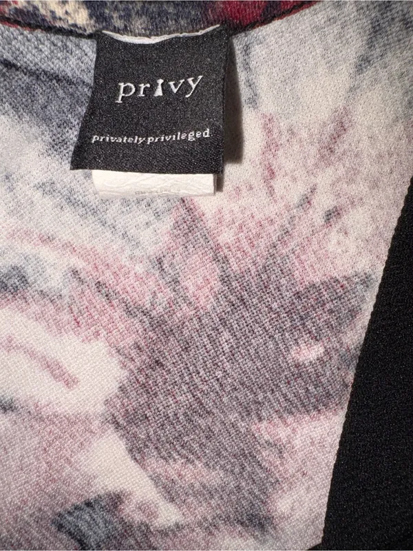 privy Black Floral Long-Sleeve Dress with Burgundy and Cream Blooms - Image 3