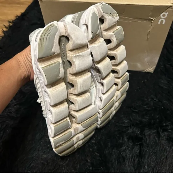 ON CLOUDSWIFT gray white running athletic training lace up shoes sneakers sz 8.5 - Image 6