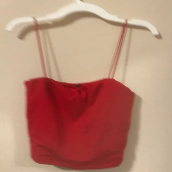 Windsor RED TOPS Like New Red Cropped Tops Gorgeous worn just once. - Image 4