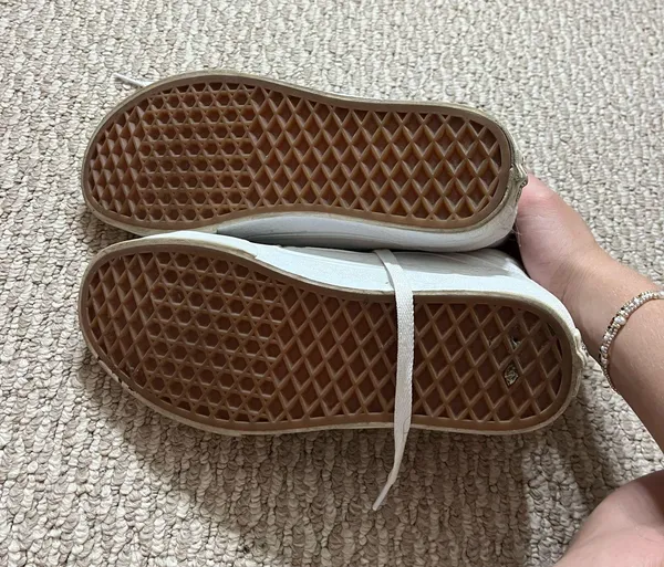 White Vans - Image 4