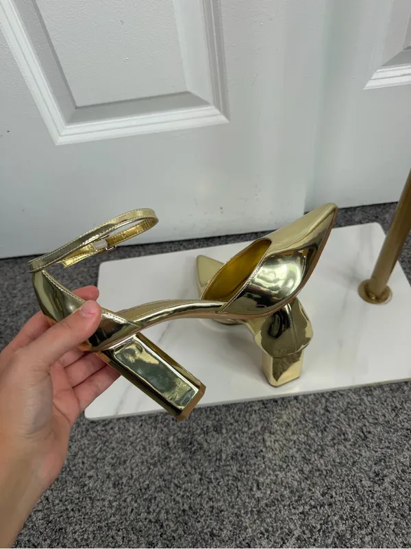 Marc Fisher Size 7M Gold Metallic Pointed Toe Ankle Strap Block Heels NWOT - Image 10