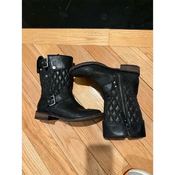 UGG Conor Moto Biker Boots Womens Black Quilted Buckle Side Zip size 6.5 - Image 3