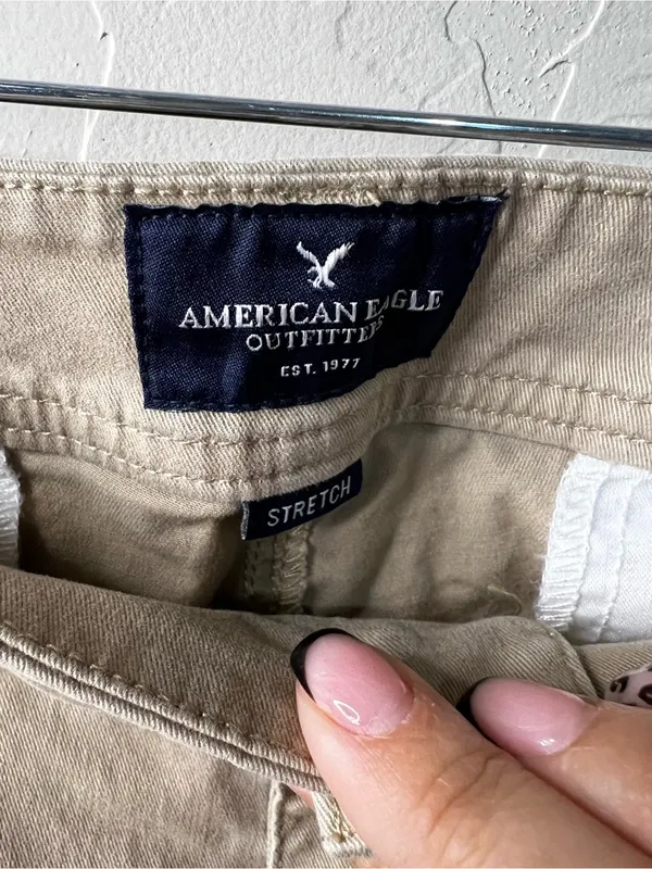 American Eagle Tan Bermuda High Rise Chino Shorts Women’s Preppy Classic Casual - Image 4