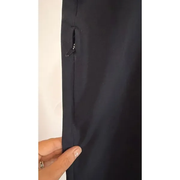 FIGS On-Shift Technical Collection scrub pants in women’s size M Navy Blue - Image 4