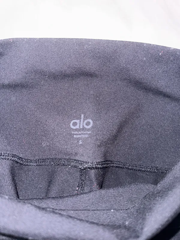 Alo Yoga Airbrush 7/8 High-Waisted Bootcut Leggings - Image 4