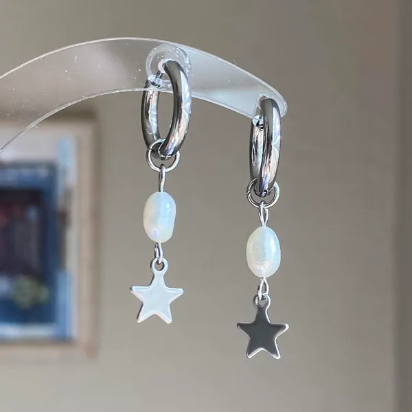 Handmade grunge fairy whimsical y2k style quality pearl star hoop earrings⭐️ - Image 2
