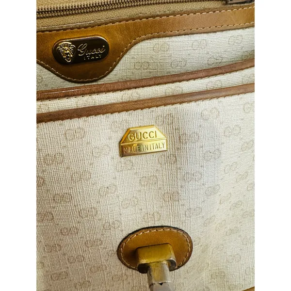 Vintage GUCCI Tan Interlocking GG Turn Lock Crossbody Made In Italy Purse - Image 10