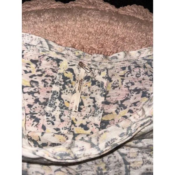 Free people top - Image 2