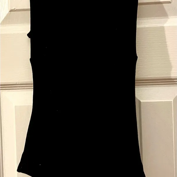 Chic Black Ribbed Bodysuit Size 4 - Image 3