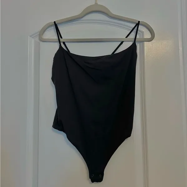Skims Fits Everybody Cami Bodysuit - Image 3