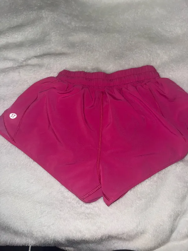 Lululemon Hotty Hot Shorts 2.5" - Image 2