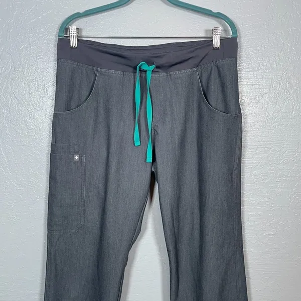 Figs Women M Graphite Gray Kade Cargo Scrub Pants Yoga Waistband Pocket Dental - Image 3