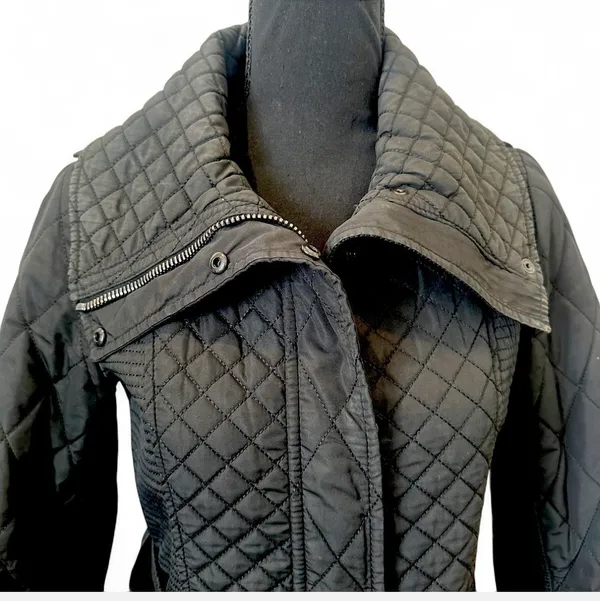 Burberry Black Quilted belted trench coat size 4 - Image 4