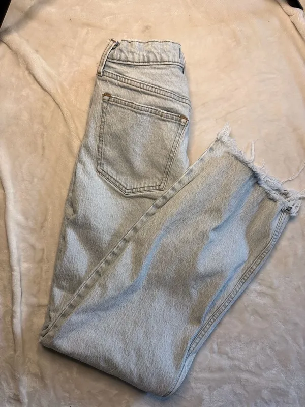 Abercrombie & Fitch Ultra High Rise Straight Leg Distressed Jeans - Image 5